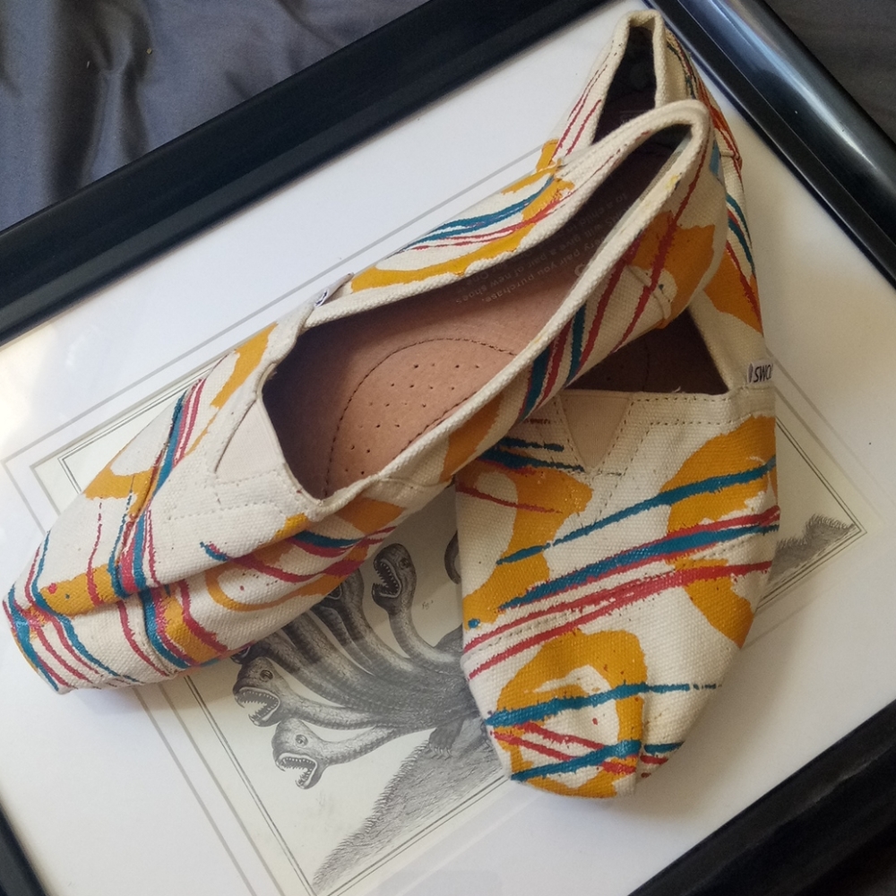 Limited edition Tom's canvas shoes